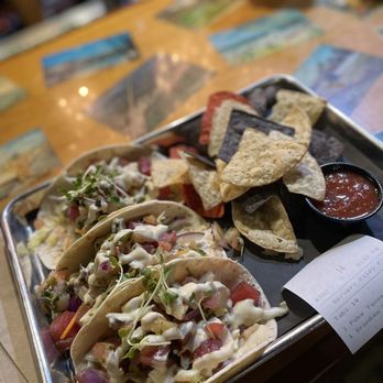 Yellow Dog Eats - Hokey Poke Tacos - Sandwiches Near Me - Windermere, Florida