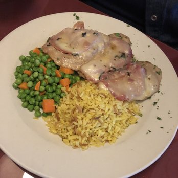 Sans Souci - Chicken dish - American Near Me - Meriden, Connecticut Sans Souci - Chicken dish - American Near Me - Meriden, Connecticut