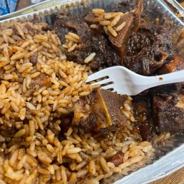 Medium oxtail dinner . Only ate one oxtail before taking this picture.