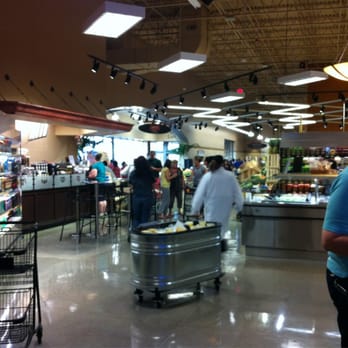 Mariano's - Hoffman Estates - This place is a madhouse!! - Bakeries Near Me - Hoffman Estates, Illinois