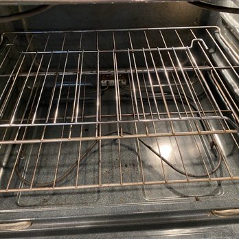 Beatriz House Cleaning - After photo of oven - Home Cleaning Near Me Beatriz House Cleaning - After photo of oven - Home Cleaning Near Me
