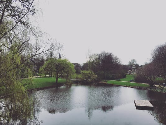 Sarphatipark by null