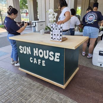Sun House Cafe - Cute vendor setup! - Coffee & Tea Near Me - Sacramento, California