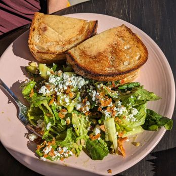 King's Highway - Grilled cheese and salad - New American Near Me - Palm Springs, California King's Highway - Grilled cheese and salad - New American Near Me - Palm Springs, California