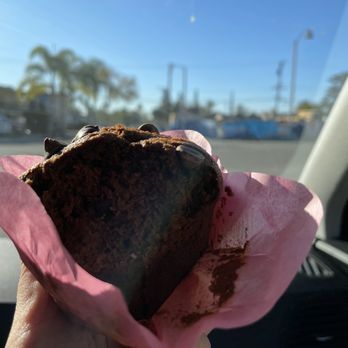 Dots Cafe - Chocolate muffin - Cafes Near Me - Pasadena, California
