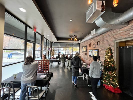MoJo's Local Tap & Kitchen by null