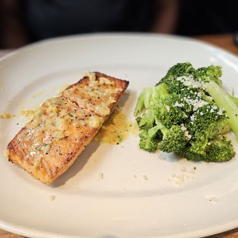 Hillstone Restaurant - Salmon - New American Near Me - Winter Park, Florida Hillstone Restaurant - Salmon - New American Near Me - Winter Park, Florida