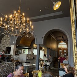 Nina's Coffee Café