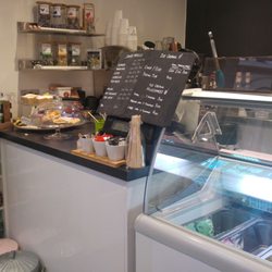 Milk Bar - Coffee and fresh pastries