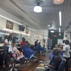 Just Cut It - Inside view
