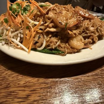 Phuket Thai Café - Pad Thai - Thai Near Me - Honolulu, Hawaii Phuket Thai Café - Pad Thai - Thai Near Me - Honolulu, Hawaii