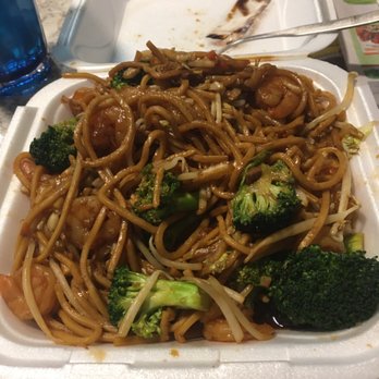 Ying's Chinee Takee Outee - Shrimp lo mein - Chinese Near Me - Jacksonville, Florida Ying's Chinee Takee Outee - Shrimp lo mein - Chinese Near Me - Jacksonville, Florida