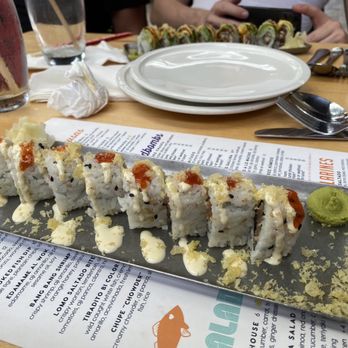 SuViche - Sushi and Ceviche - Almost perfect roll - Peruvian Near Me - Miami, Florida