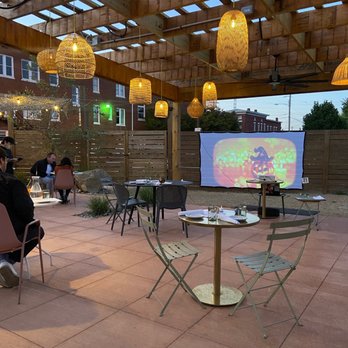 Naïve - Outdoor patio - New American Near Me - Louisville, Kentucky Naïve - Outdoor patio - New American Near Me - Louisville, Kentucky