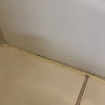 Circus Circus - I hope this isn't mold under the sealant - Hotels Near Me - Las Vegas, Nevada Circus Circus - I hope this isn't mold under the sealant - Hotels Near Me - Las Vegas, Nevada