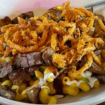 Blast 825 Brewery - Cowboy Mac but would like more cheese - Brewpubs Near Me - Orcutt, California