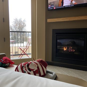 Inn at 500 Capitol - We love the fireplace in each room! - Hotels Near Me - Boise, Idaho Inn at 500 Capitol - We love the fireplace in each room! - Hotels Near Me - Boise, Idaho