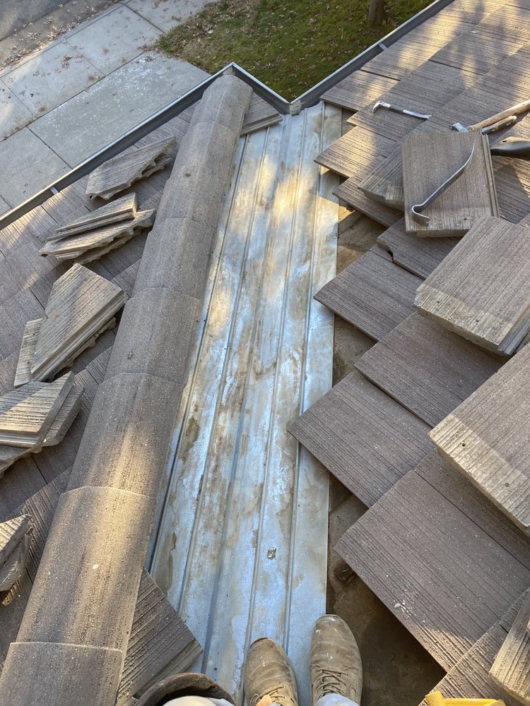 Slide of Kora Roofing