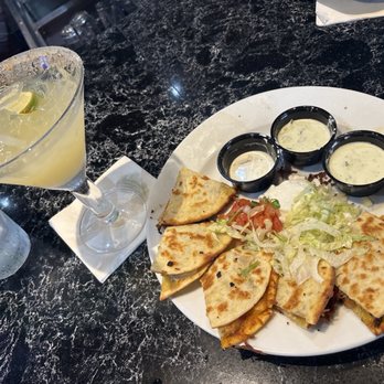 Chili's - Chicken bacon and a mango drink are amazing. Stephanie and the regulars at the bar are amazing with atmosphere and a funny mood. - Tex-Mex Near Me - Lake City, Florida Chili's - Chicken bacon and a mango drink are amazing. Stephanie and the regulars at the bar are amazing with atmosphere and a funny mood. - Tex-Mex Near Me - Lake City, Florida