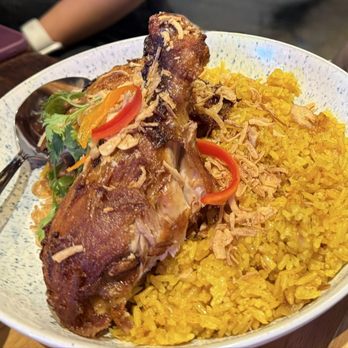 Kin Thai Street Eatery - Thai Near Me - Sacramento, California