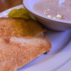 Yesterdaze - Old school grilled cheese with bean soup