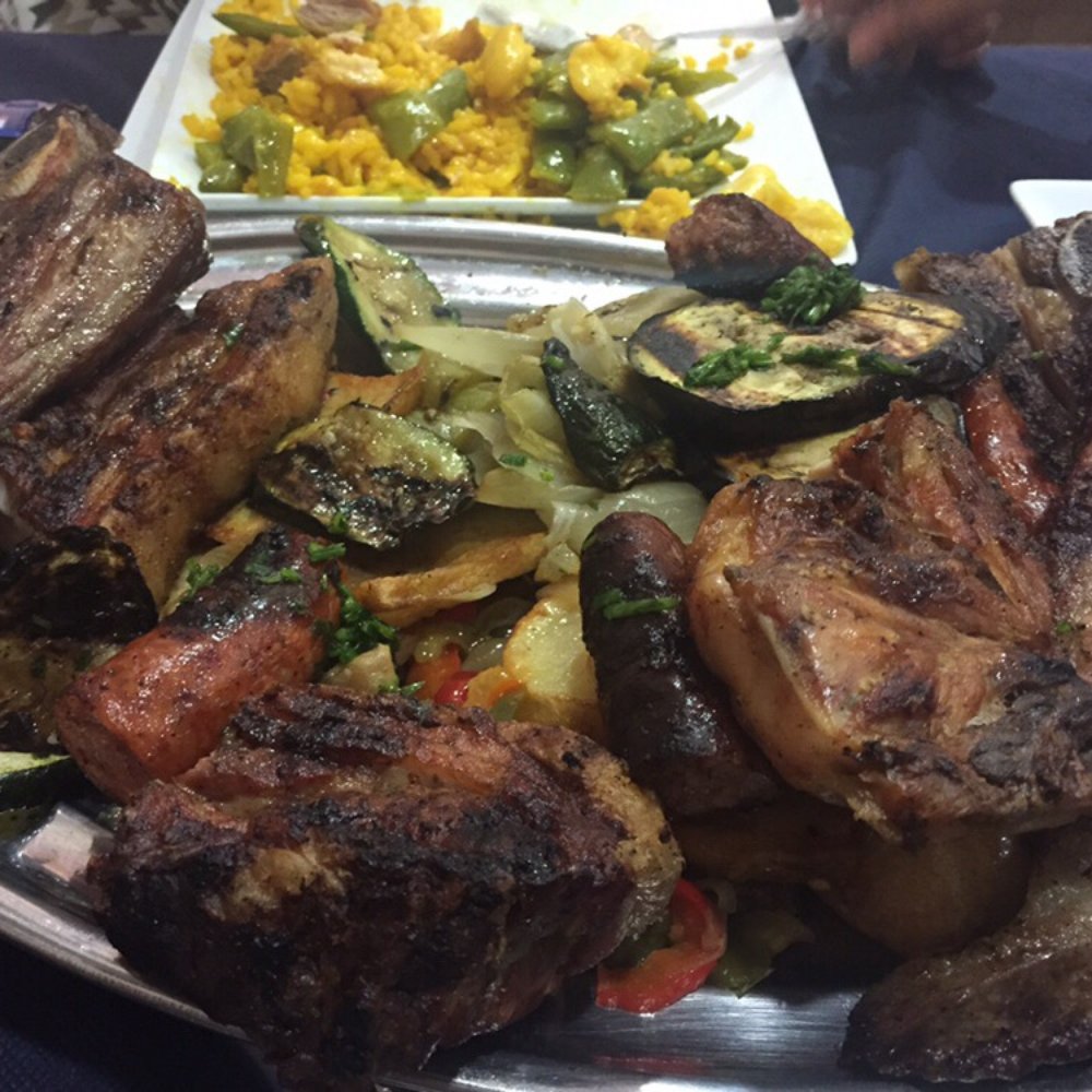 Ega - Plato de carne €14 - Coffee & Tea Near Me - Valencia, V Ega - Plato de carne €14 - Coffee & Tea Near Me - Valencia, V