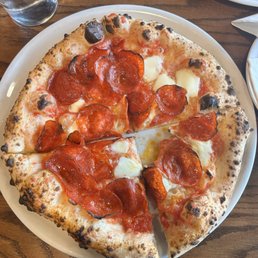 Pepperoni pizza Pepperoni pizza