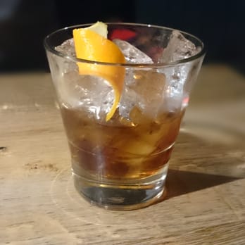 Harry's Bar - Old fashioned - Cocktail Bars Near Me - Edinburgh, EDH