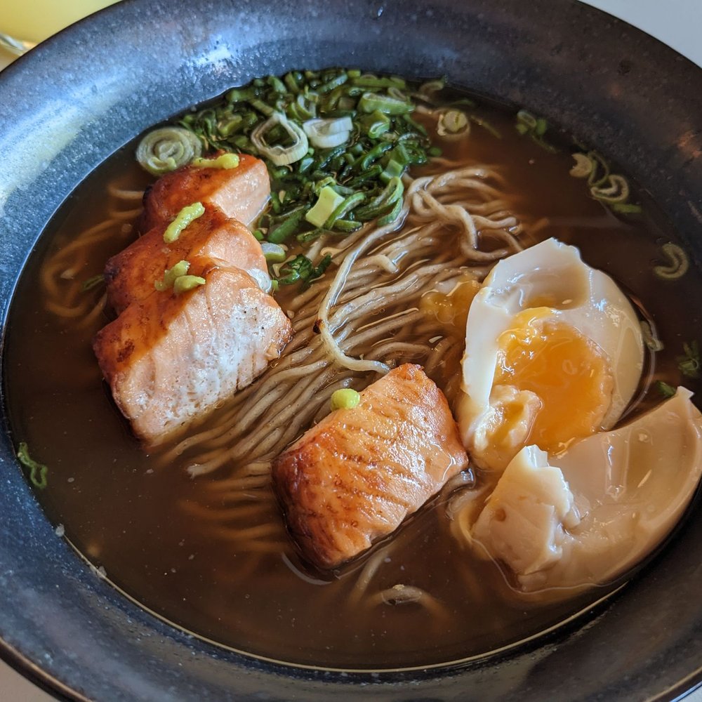 Hato - Salmon ramen noodle - Ramen Near Me - Guadalajara, JAL Hato - Salmon ramen noodle - Ramen Near Me - Guadalajara, JAL