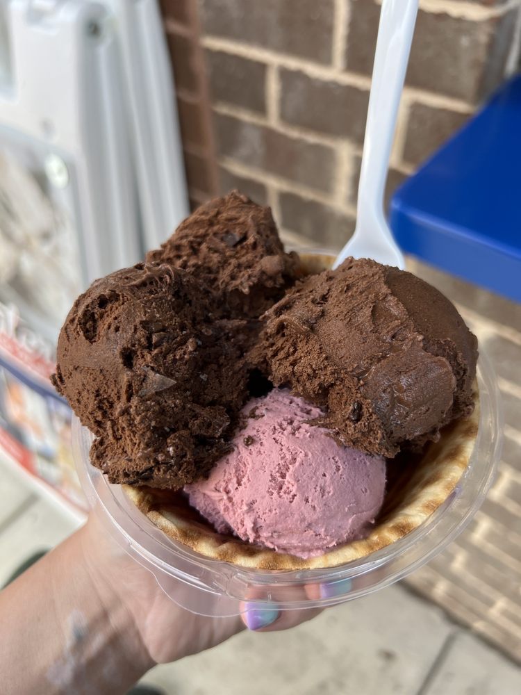 HANDEL’S HOMEMADE ICE CREAM Updated October 2024 15 Photos & 12