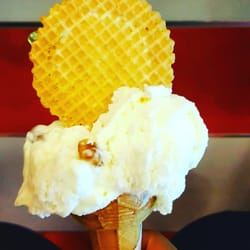 Gelateria Dalmazia - Yogurt zorba (miele e noci) e fior d'arancio
