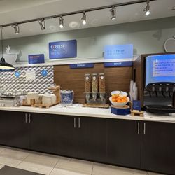 Holiday Inn Express & Suites Phoenix East - Gilbert
