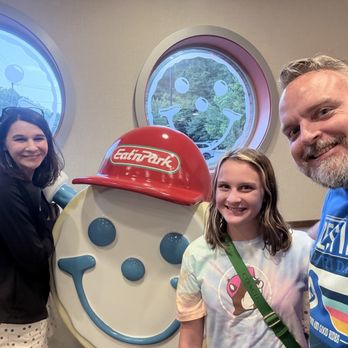 Eat'n Park - Photo opp - Breakfast & Brunch Near Me - Pittsburgh, Pennsylvania
