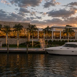 Bird Key Yacht Club