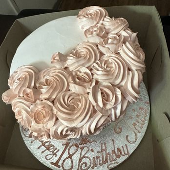 Gemmae Bake Shop - This is the cake they design not good - Bakeries Near Me - Long Beach, California