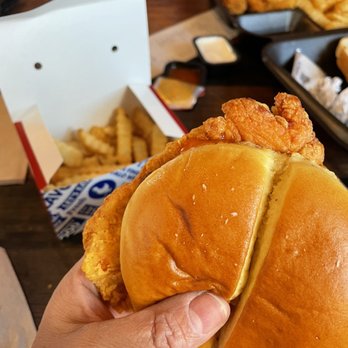 Zaxbys - Chci Kickin Chicken Sandwich Meal - Chicken Wings Near Me - Bradenton, Florida Zaxbys - Chci Kickin Chicken Sandwich Meal - Chicken Wings Near Me - Bradenton, Florida