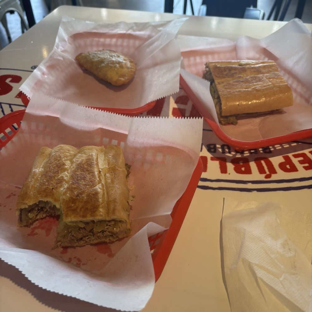 Box Of Cubans - Cuban Near Me - Tampa, Florida Box Of Cubans - Cuban Near Me - Tampa, Florida