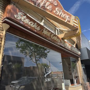 Ole's Waffle Shop - Front entrance - Diners Near Me - Alameda, California