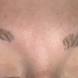 Neeru's eyebrow threading - Awful uneven