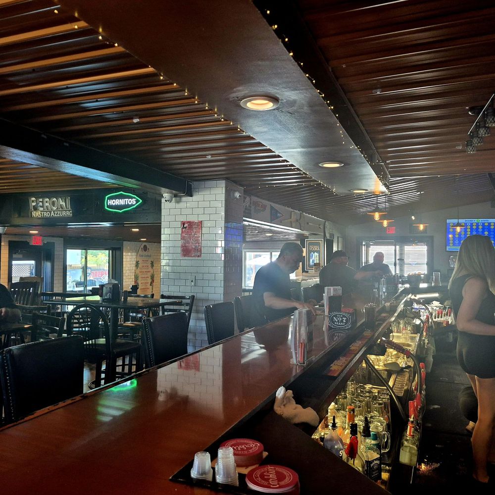 Sonny Red's - Pizza Near Me - Lackawanna, New York