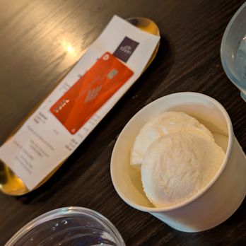Kin Khao - Coconut Pandan Ice Cream（椰子班蘭冰淇淋）: Fine flavor, basically supermarket level. - Thai Near Me - Monrovia, California