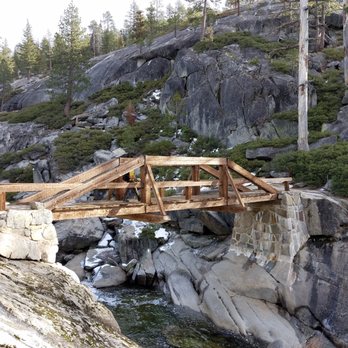 El Capitan - Bridge towards Northdome trail. You can cross and refill water container at the stream. But still be careful. - Hiking Near Me El Capitan - Bridge towards Northdome trail. You can cross and refill water container at the stream. But still be careful. - Hiking Near Me