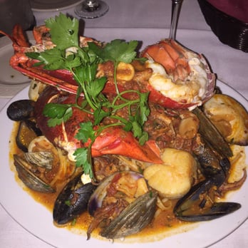 Red Fox Restaurant & Bar - Seafood Fra Diavolo - Sandwiches Near Me - Middletown, Connecticut Red Fox Restaurant & Bar - Seafood Fra Diavolo - Sandwiches Near Me - Middletown, Connecticut