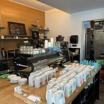 Cognoscenti Coffee - Coffee & Tea Near Me - Culver City, California