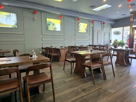 Gu's Noodle House by null