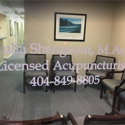 Julia Shengaout, L Ac - Office lobby