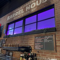 Captain Lawrence Barrel House - Interior