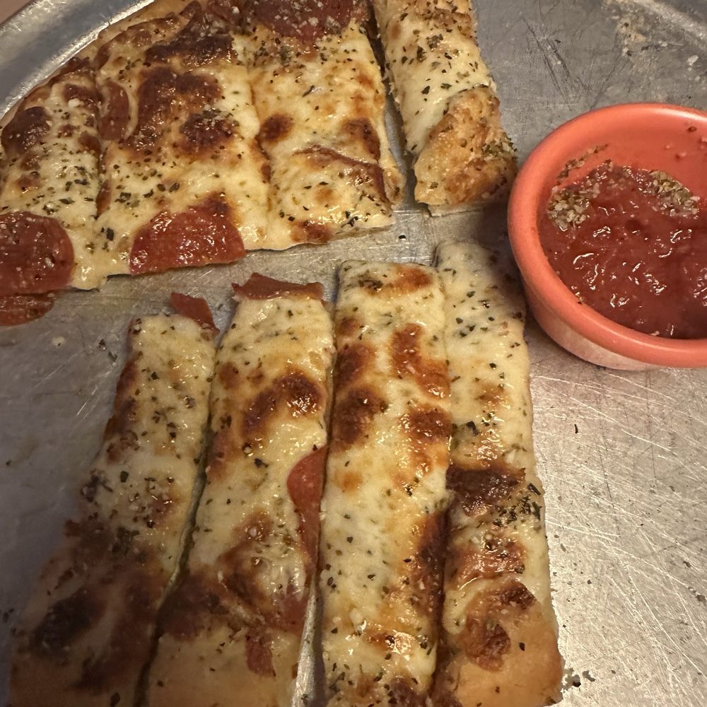 Tommy's Famous A Pizzeria - Appetizer - Pizza Near Me - Mountain View, Arkansas