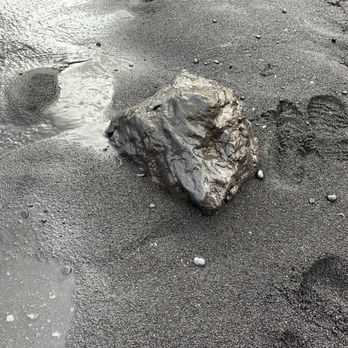 Black Sand Beach - Beaches Near Me Black Sand Beach - Beaches Near Me