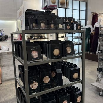 Windsor - Accessories Near Me - Pembroke Pines, Florida